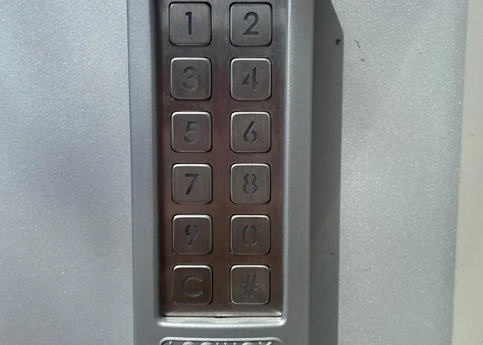 酒店 Best In Hosting - Self Check In *