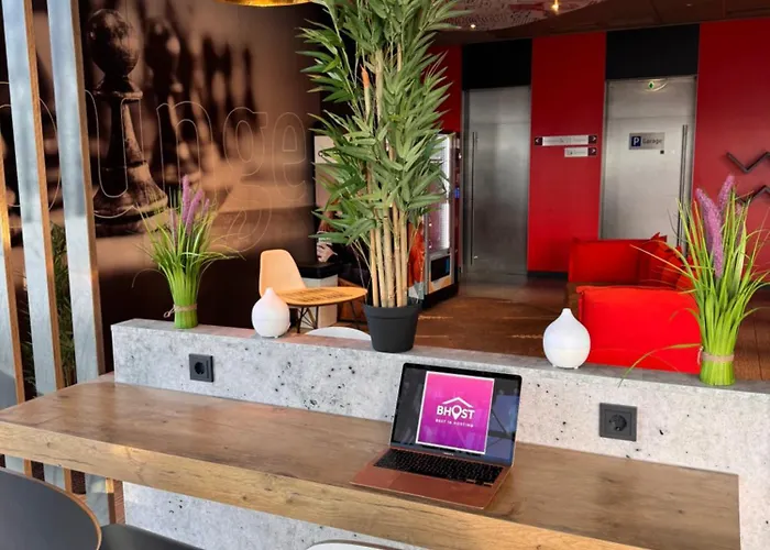 Best In Hosting - Self Check In Hotel *